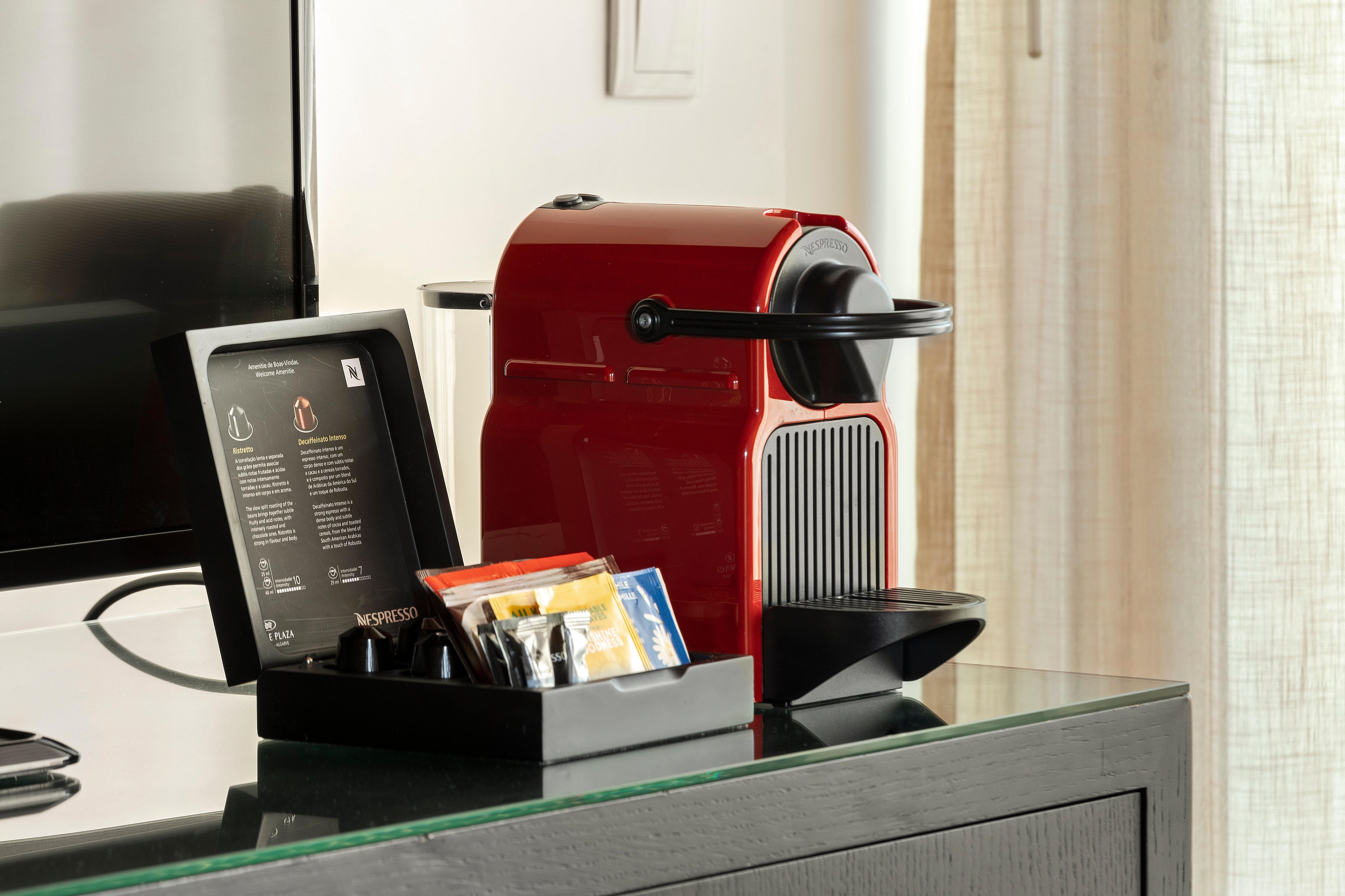 Crowne Plaza Vilamoura - Algarve By Ihg Екстериор снимка A Nespresso coffee machine