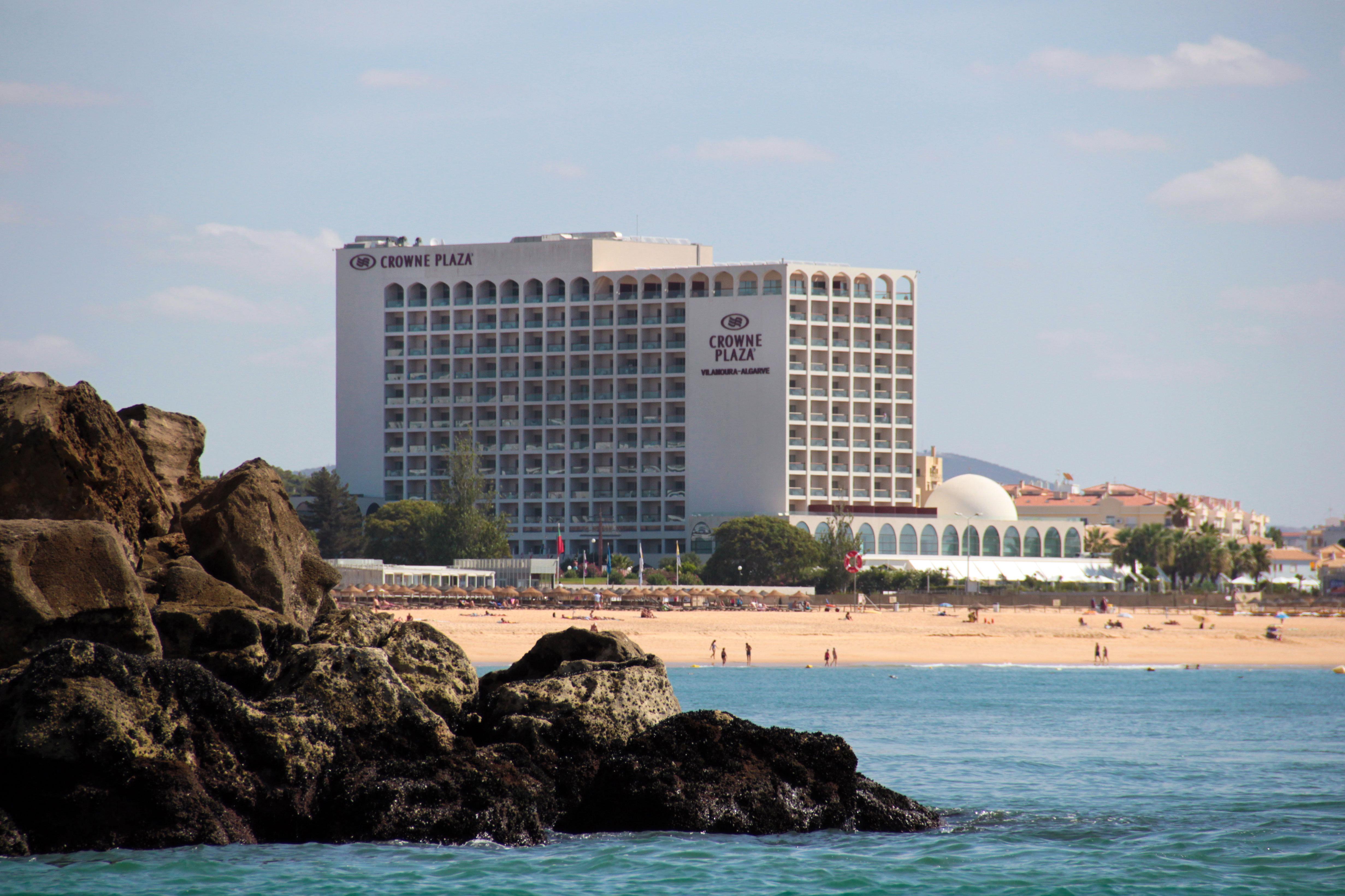 Crowne Plaza Vilamoura - Algarve By Ihg Екстериор снимка The Crowne Plaza Hotel in Faro